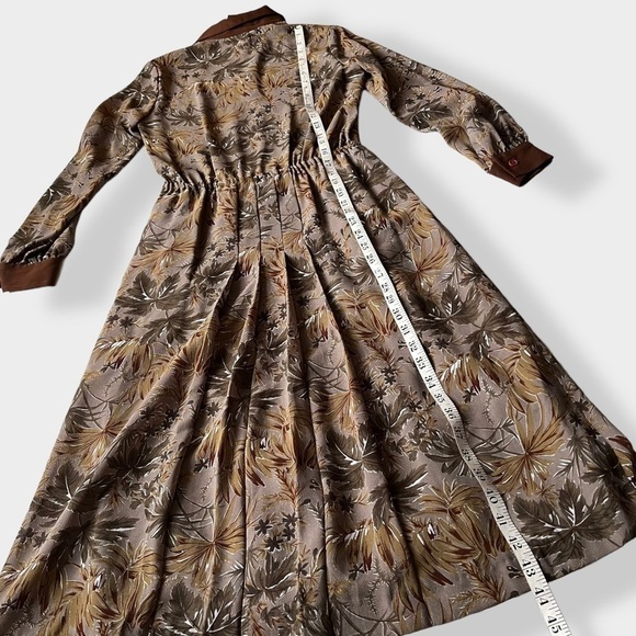 VINTAGE 60s-70s Dress dagger collar pleated midi fit & flare Cottagegore XS - Picture 16 of 16